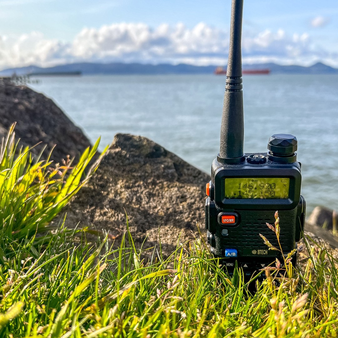 Every day is a nice day for a radio adventure. But this one was really nice.

#amateurradio #hamradio #adventure #hiking #outdoors #travel #river #btech #baofeng #fenggang #radio #radiooperator #ships